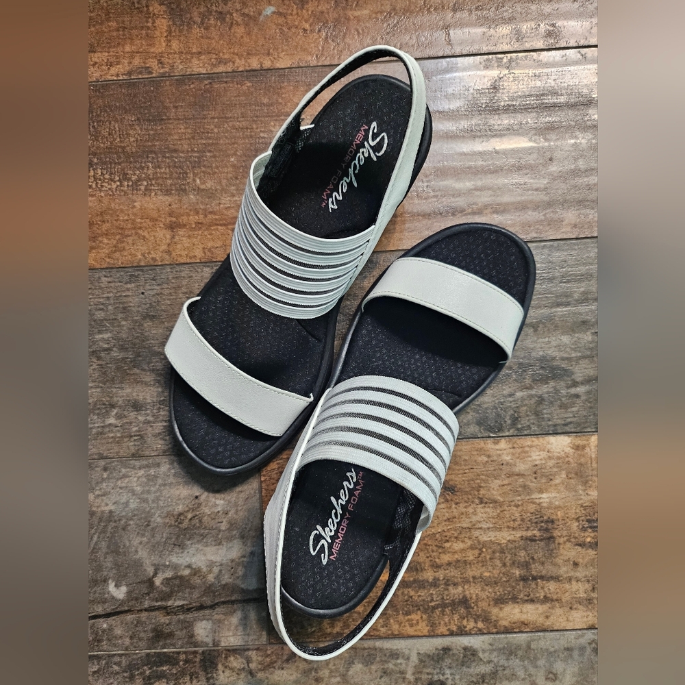Skecher's memory phone white and black wedge sandals